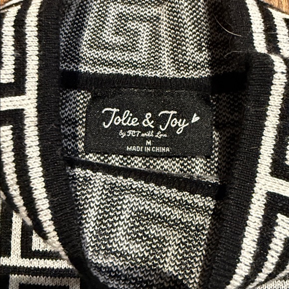 Mock Neck Top - Picture 4 of 4